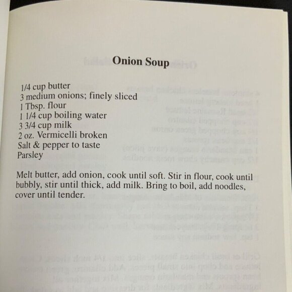 From Edith Tripps Kitchen Recipes Cookbook Paperback 1998 Signed - Picture 8 of 9